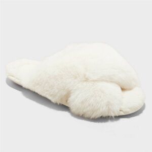 Fuzzy Criss-cross Slippers in White